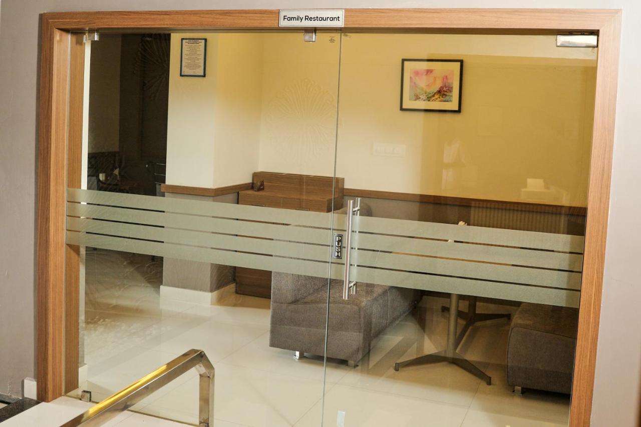 Kochi Gino Tourist Home מראה חיצוני תמונה